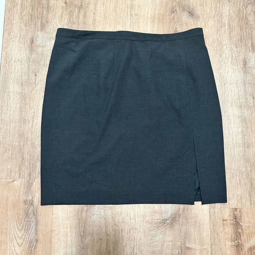 MICHAEL KORS | NWT Women's Charcoal Gray Side Slit Short Pencil Skirt,‎ Size 12